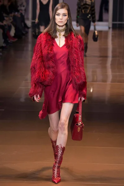 Look 23